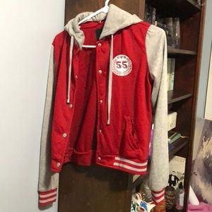 Super comfy but fashionable athletic jacket!